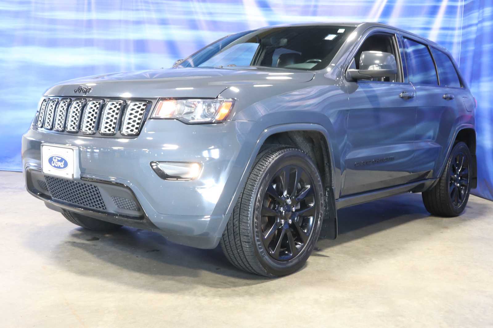 used 2018 Jeep Grand Cherokee car, priced at $17,998