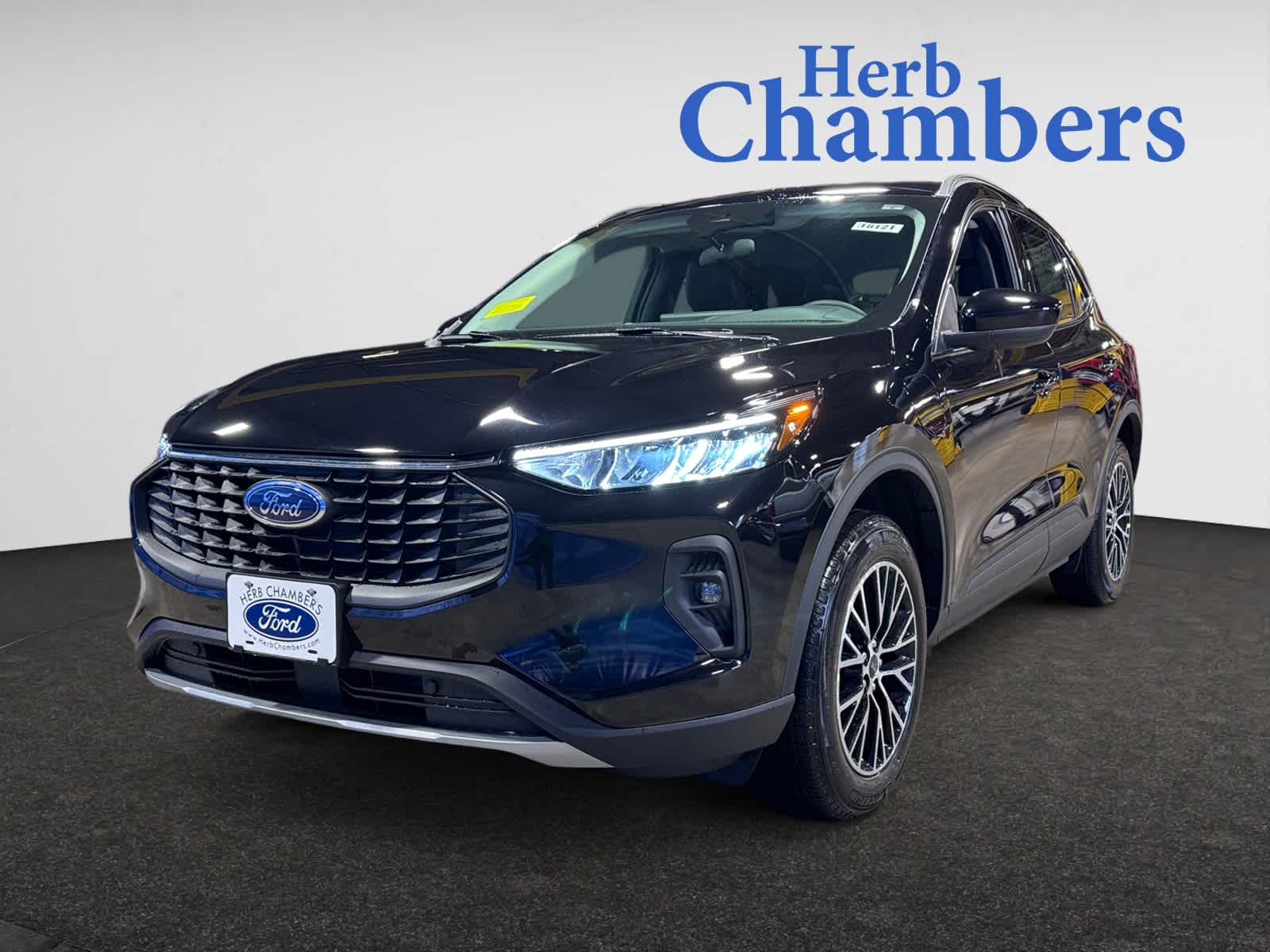 new 2025 Ford Escape car, priced at $36,252