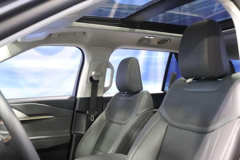 new 2025 Ford Explorer car, priced at $48,224