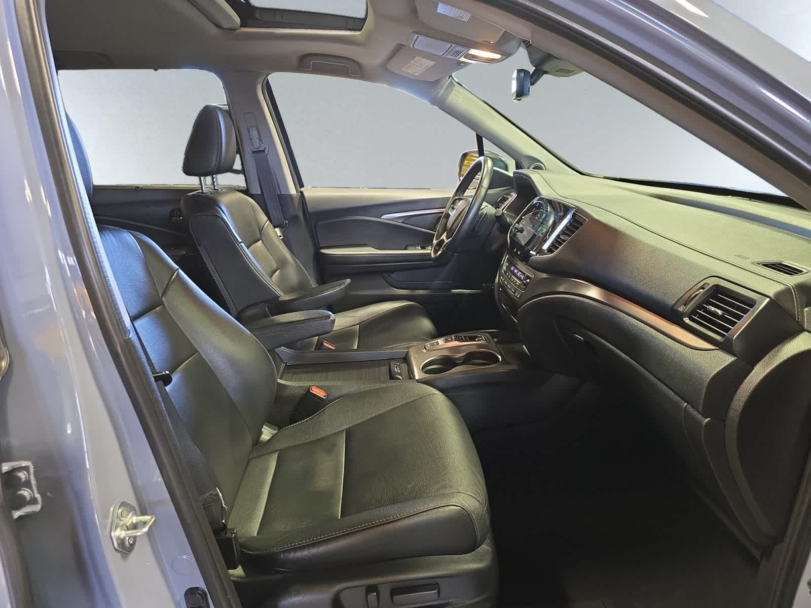 used 2022 Honda Pilot car, priced at $34,487