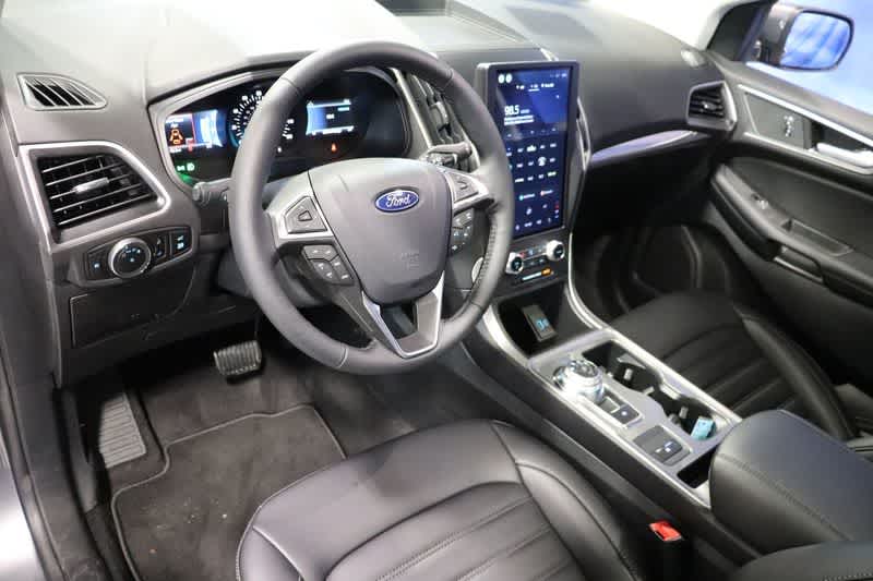 new 2024 Ford Edge car, priced at $44,100