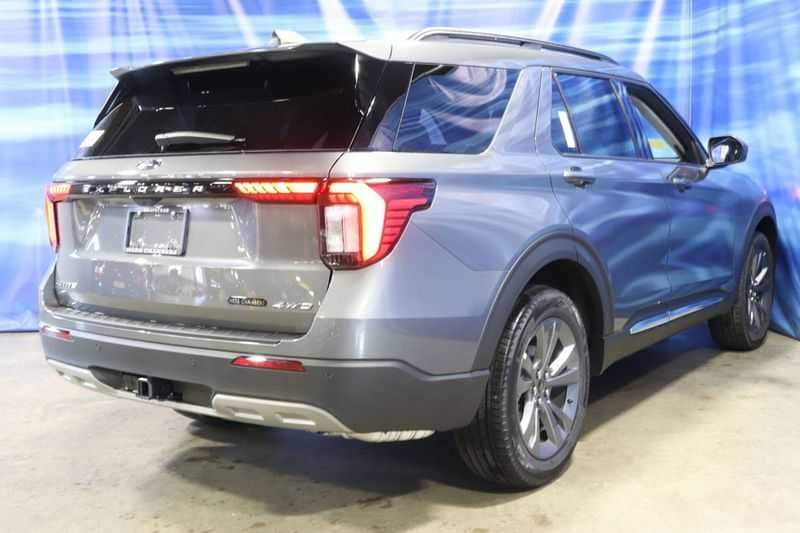 new 2025 Ford Explorer car, priced at $47,905