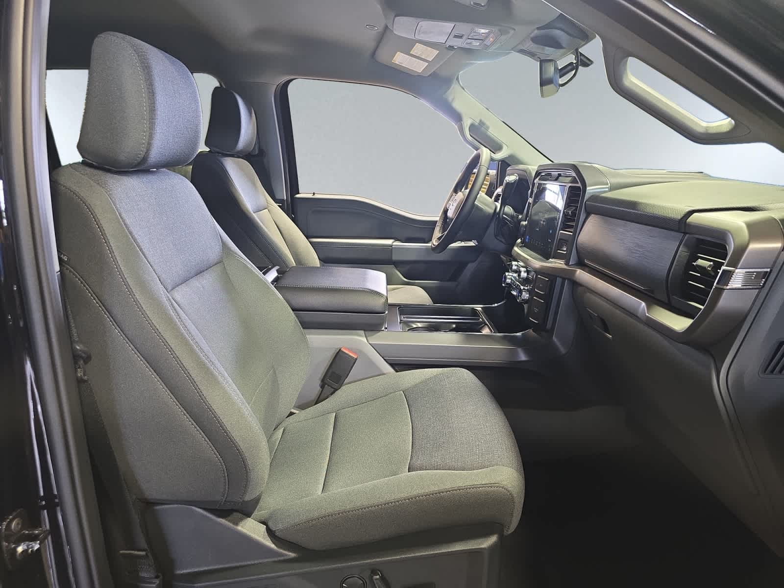 new 2025 Ford F-150 car, priced at $55,454