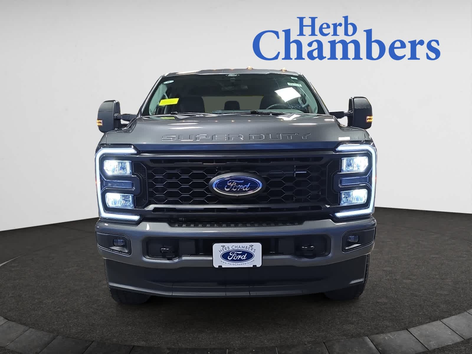 new 2025 Ford Super Duty F-250 SRW car, priced at $59,890