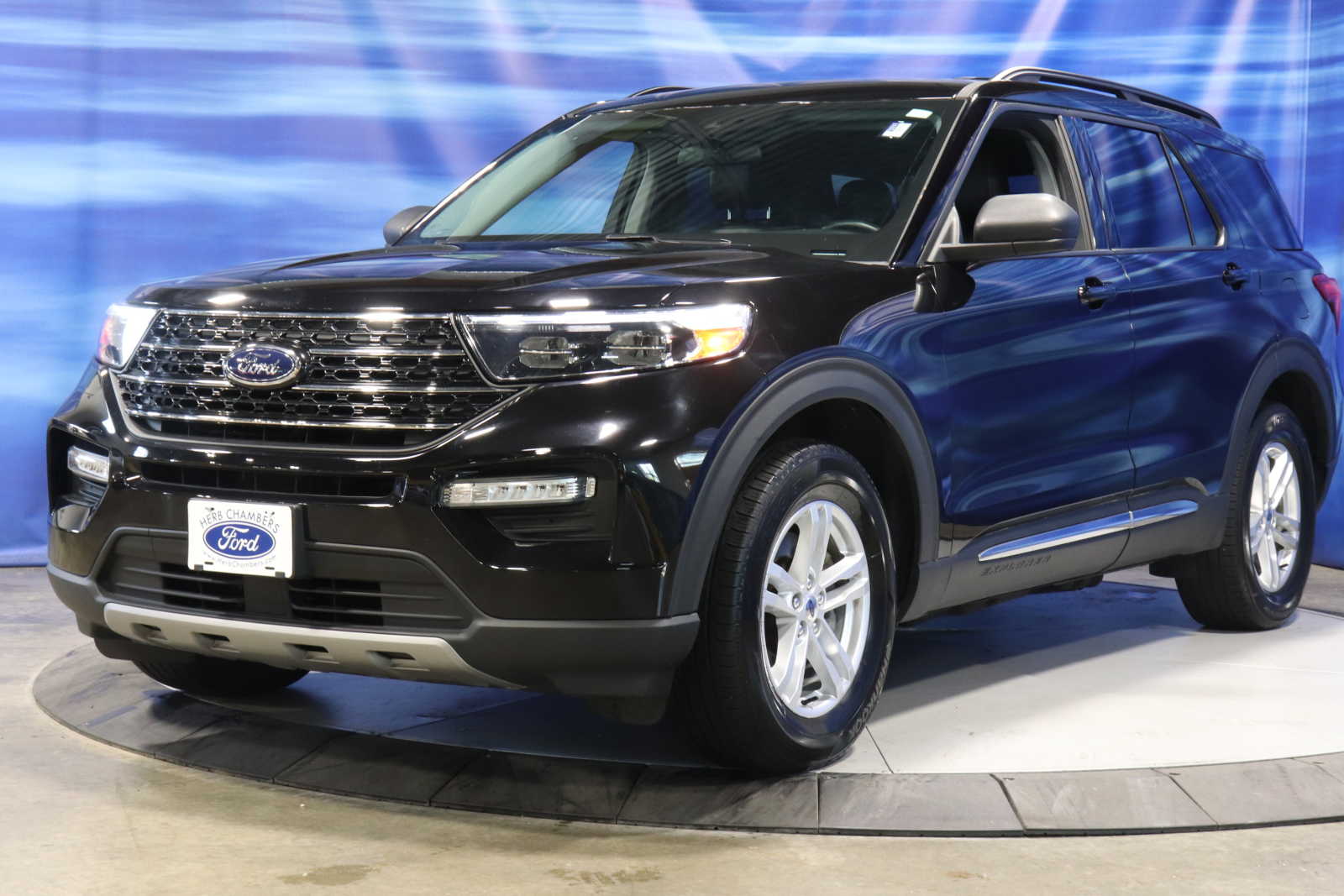 used 2021 Ford Explorer car, priced at $29,998