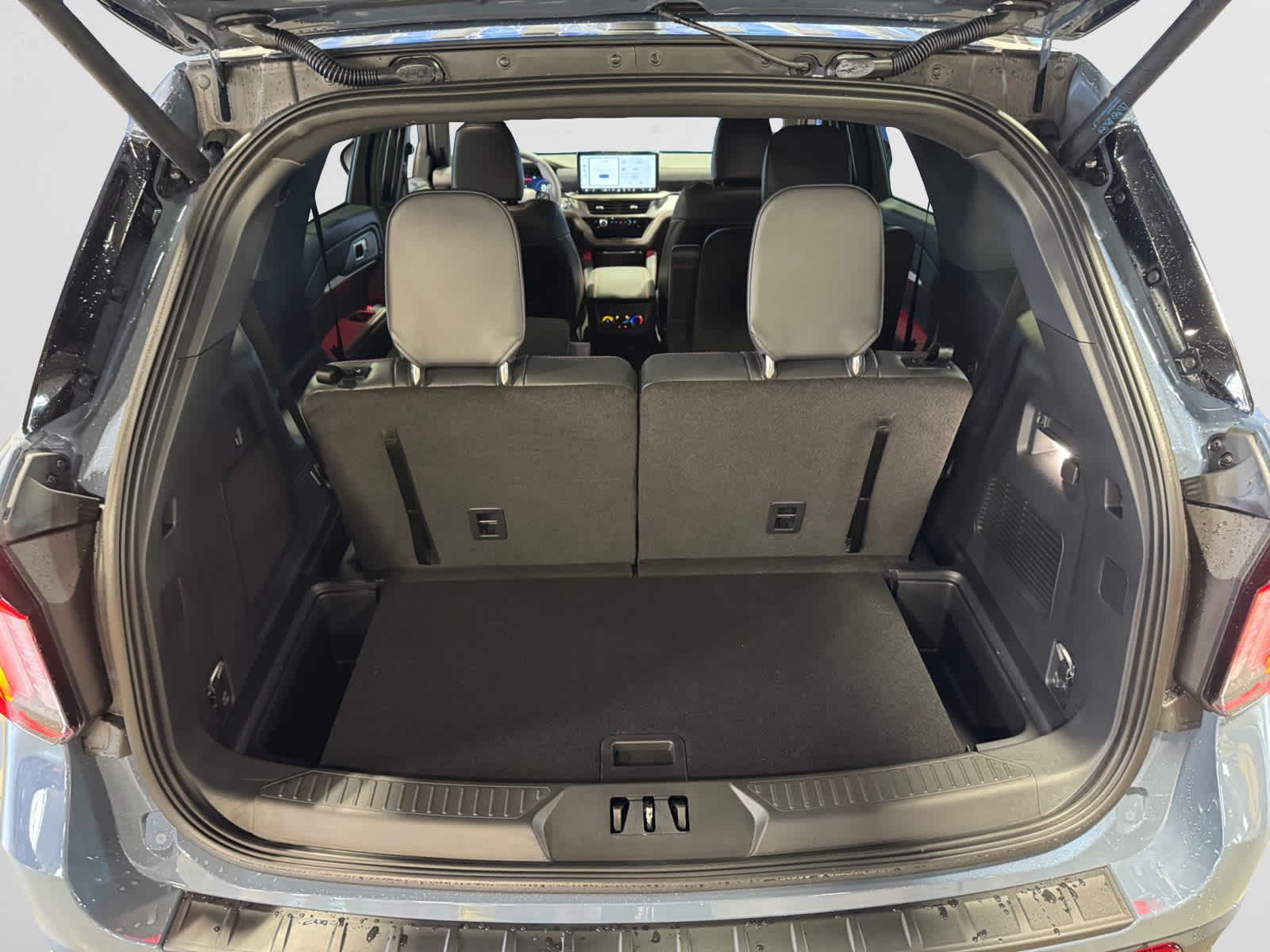 new 2025 Ford Explorer car, priced at $49,278