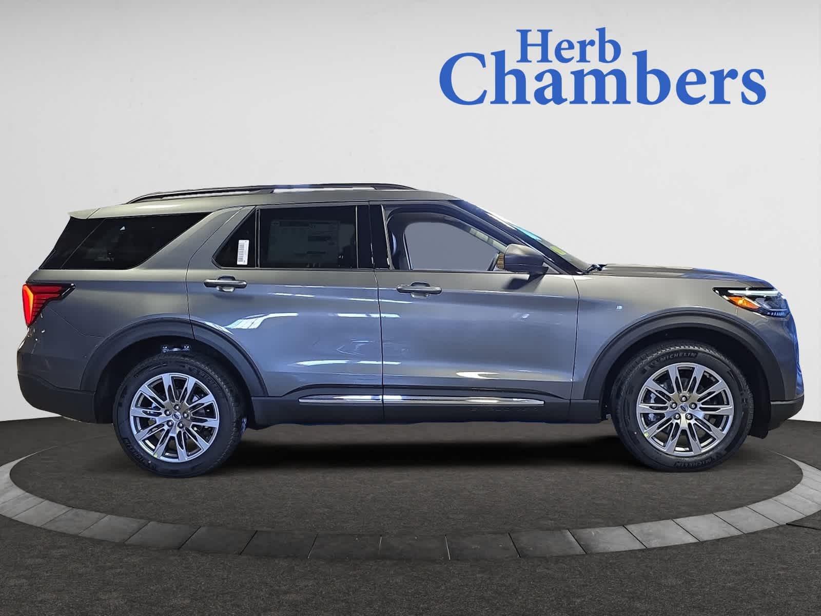 new 2025 Ford Explorer car, priced at $46,224