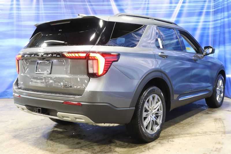 new 2025 Ford Explorer car, priced at $47,969