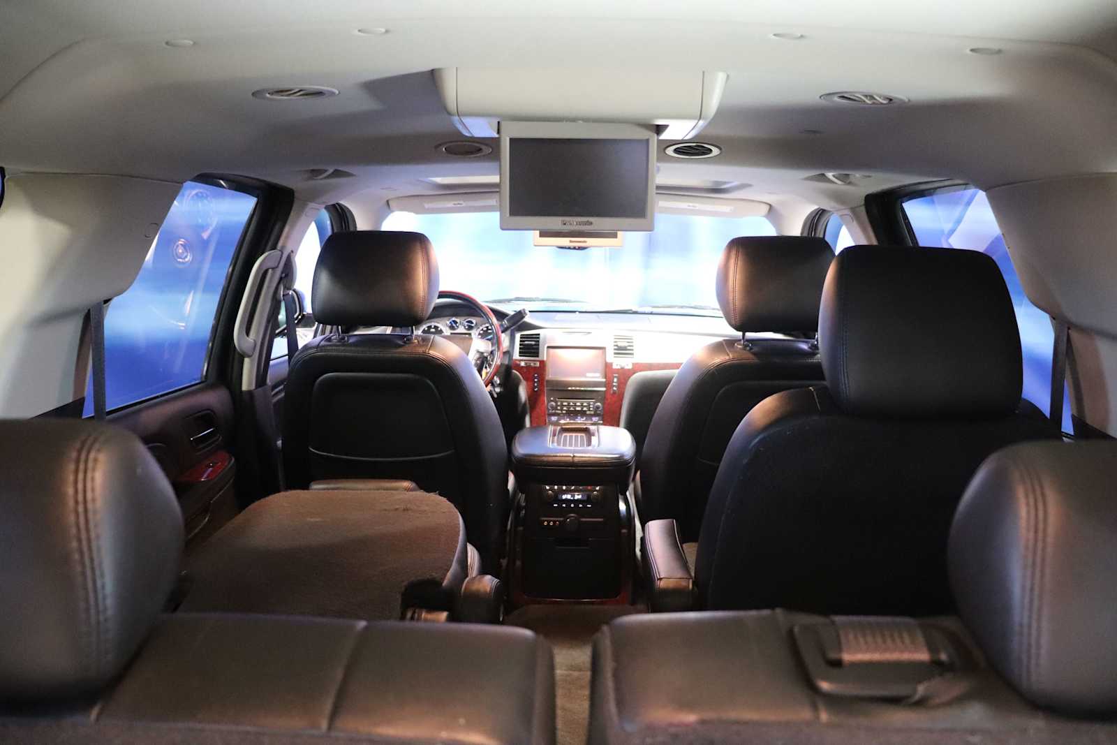 used 2014 Cadillac Escalade ESV car, priced at $17,998