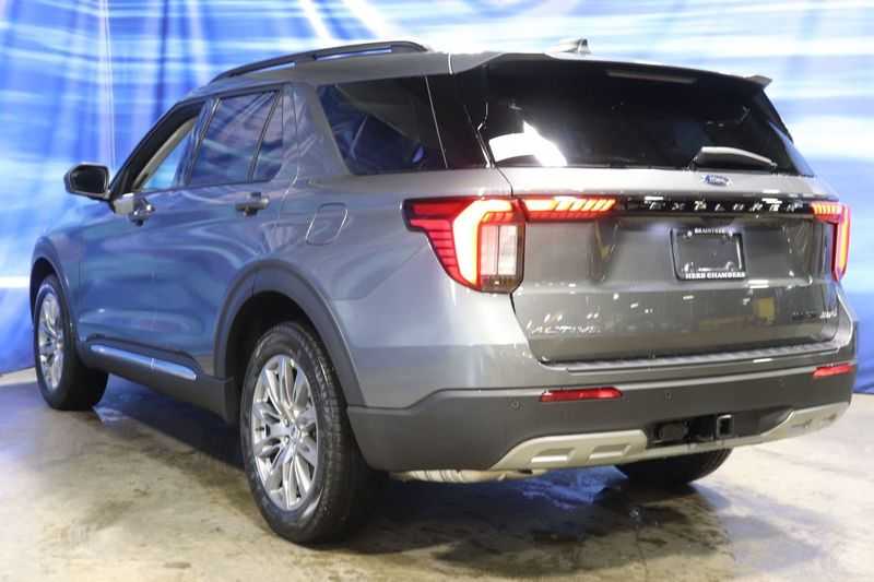 new 2025 Ford Explorer car, priced at $47,969