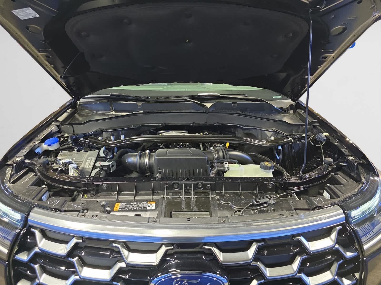 new 2025 Ford Explorer car, priced at $56,284