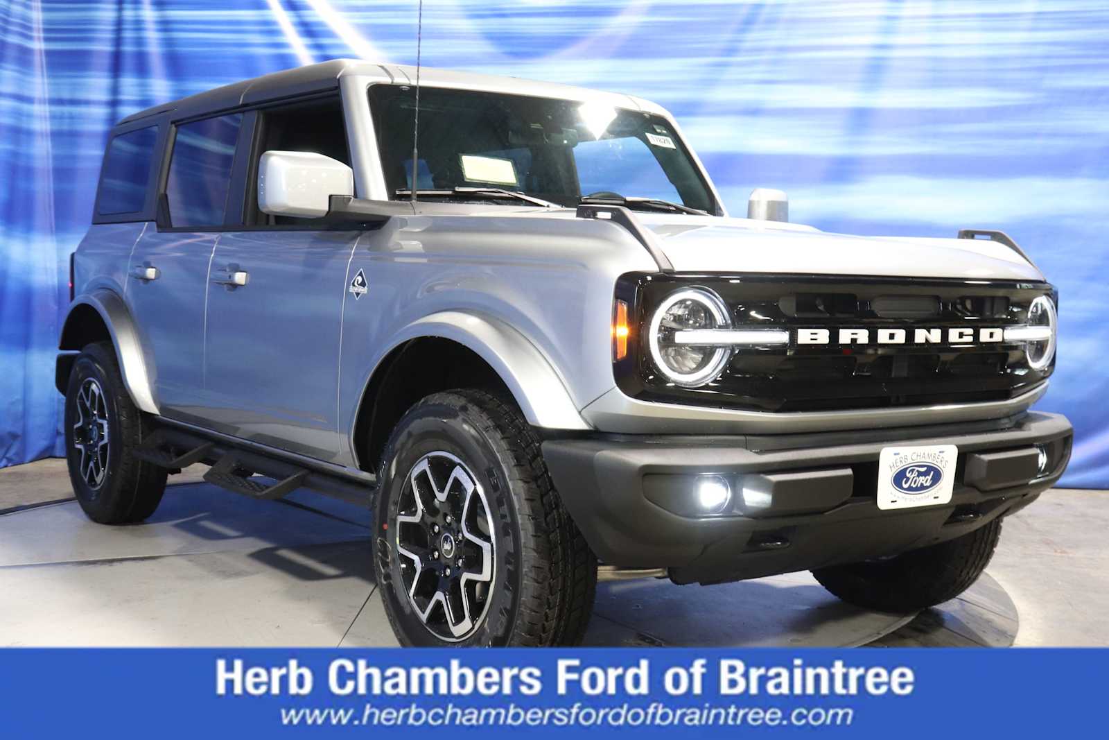 new 2024 Ford Bronco car, priced at $51,069