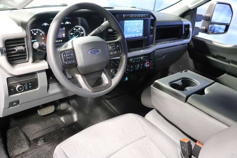 new 2024 Ford Super Duty F-250 SRW car, priced at $52,978