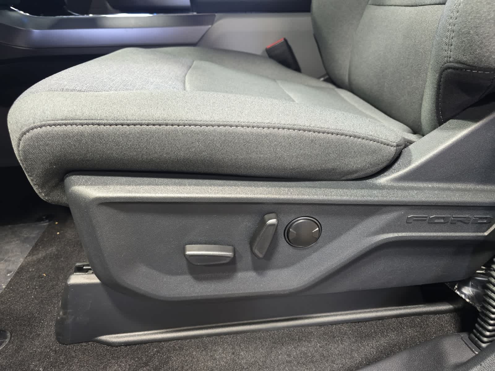 new 2025 Ford F-150 car, priced at $55,454
