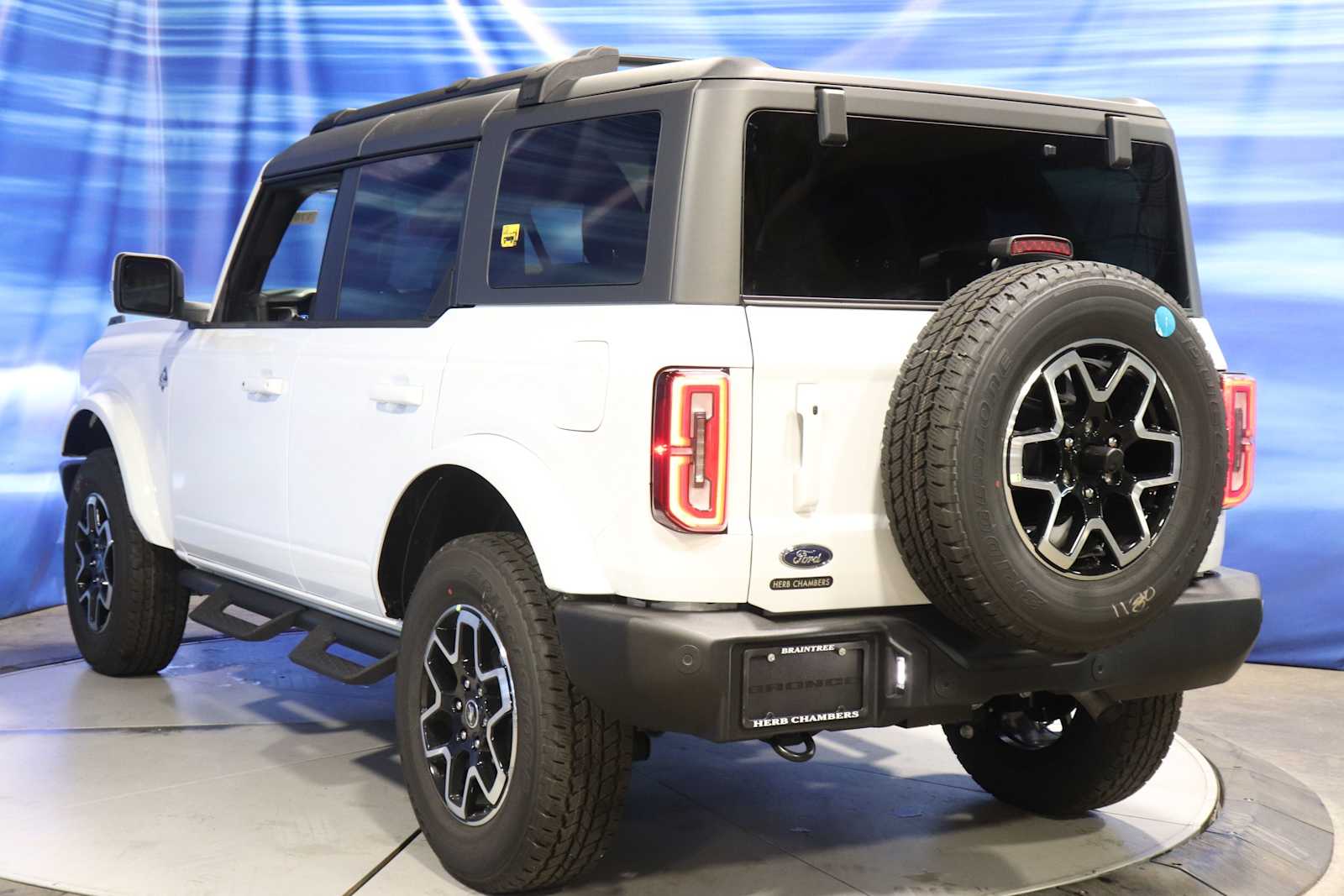 new 2024 Ford Bronco car, priced at $55,075