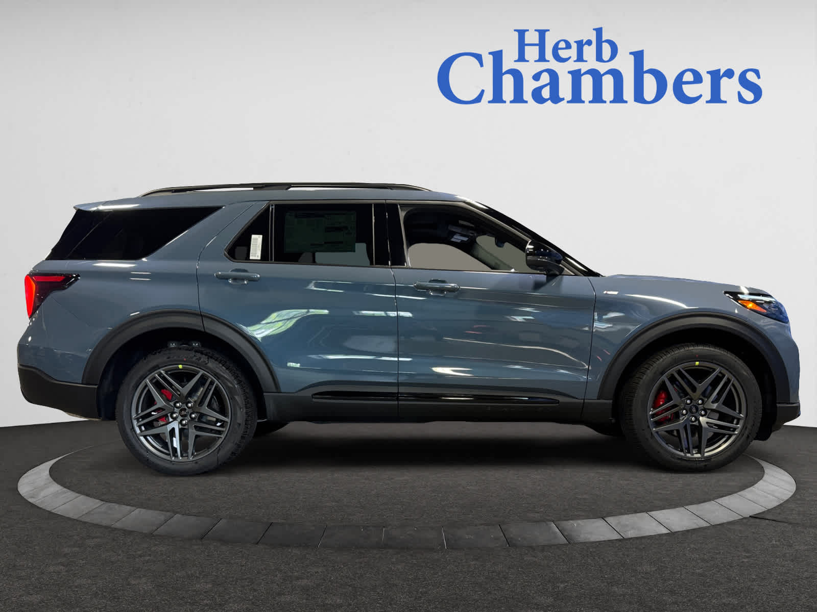 new 2025 Ford Explorer car, priced at $49,278