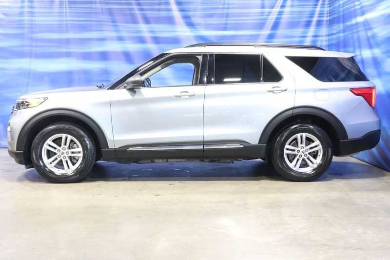 used 2022 Ford Explorer car, priced at $29,995