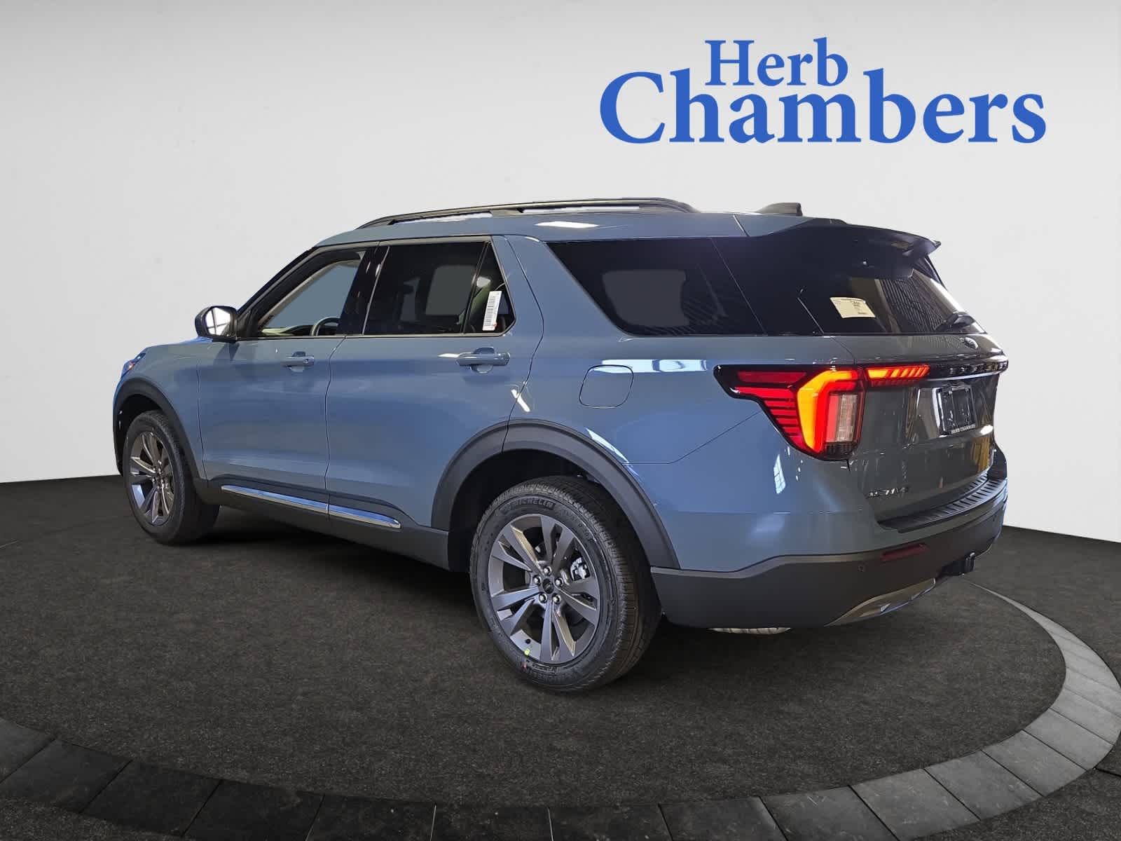 new 2025 Ford Explorer car, priced at $46,648