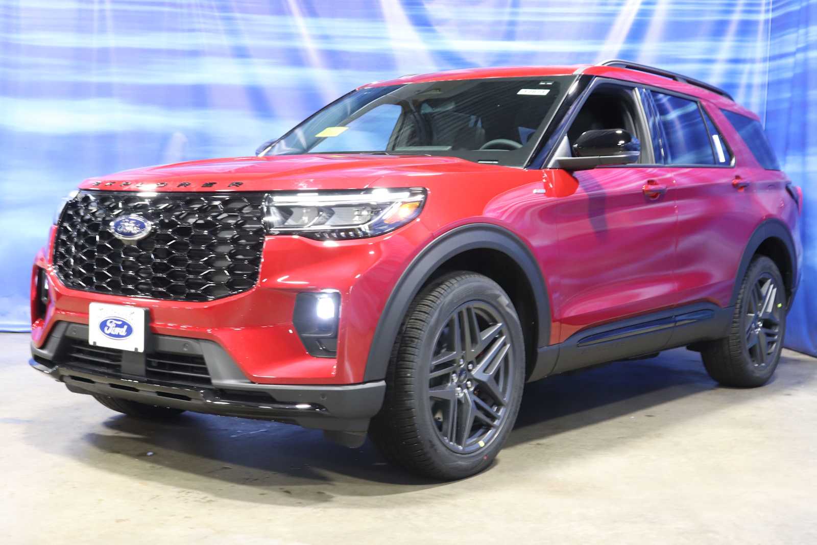 new 2025 Ford Explorer car, priced at $51,895