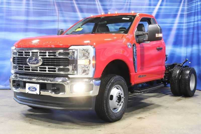 new 2024 Ford Super Duty F-350 DRW Chassis car, priced at $63,904