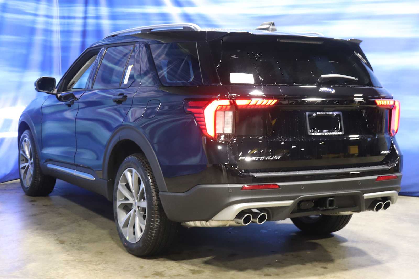 new 2025 Ford Explorer car, priced at $57,611