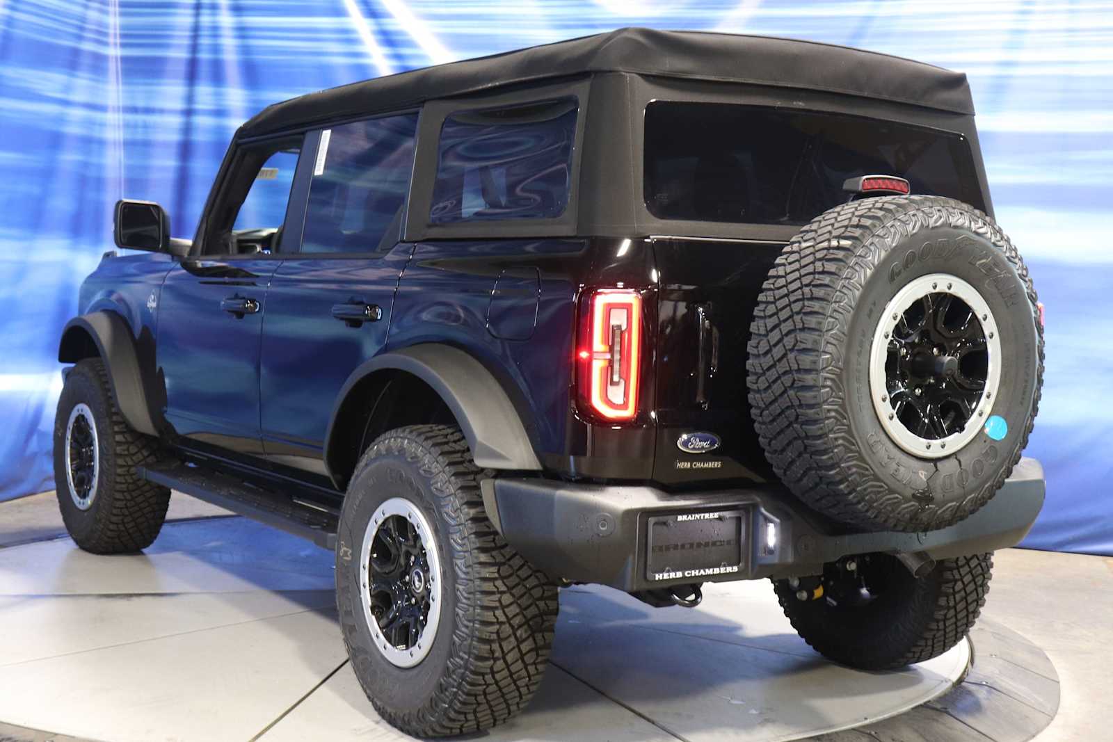 new 2024 Ford Bronco car, priced at $59,680