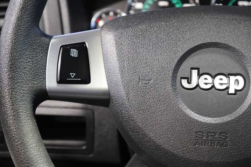 used 2008 Jeep Grand Cherokee car, priced at $5,998