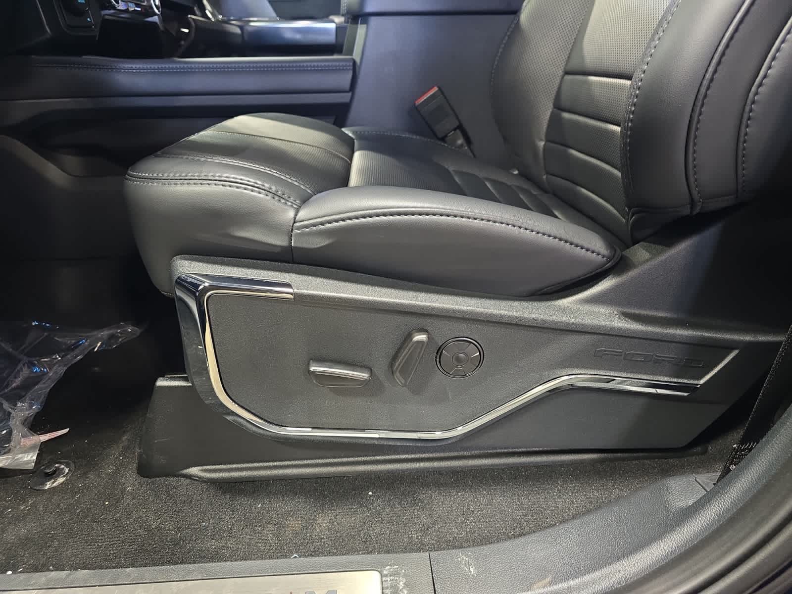 new 2025 Ford Super Duty F-250 SRW car, priced at $82,030