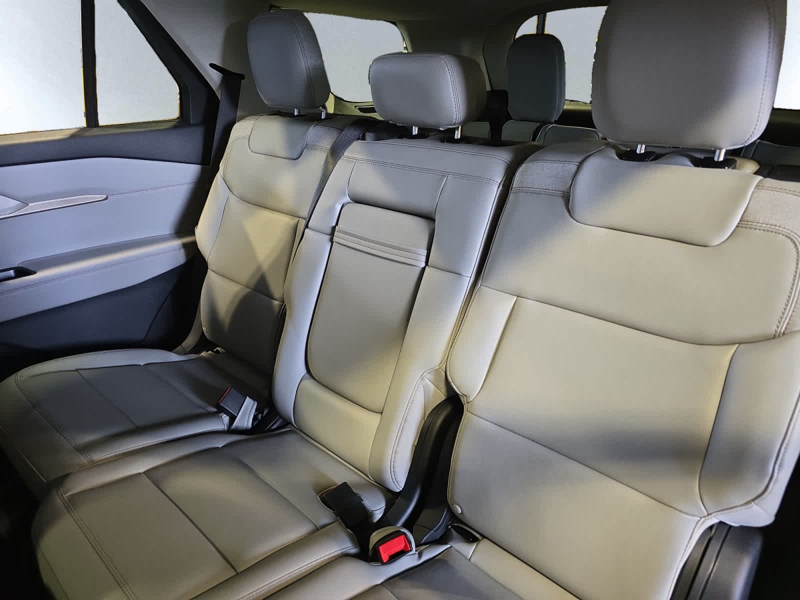 new 2025 Ford Explorer car, priced at $44,703