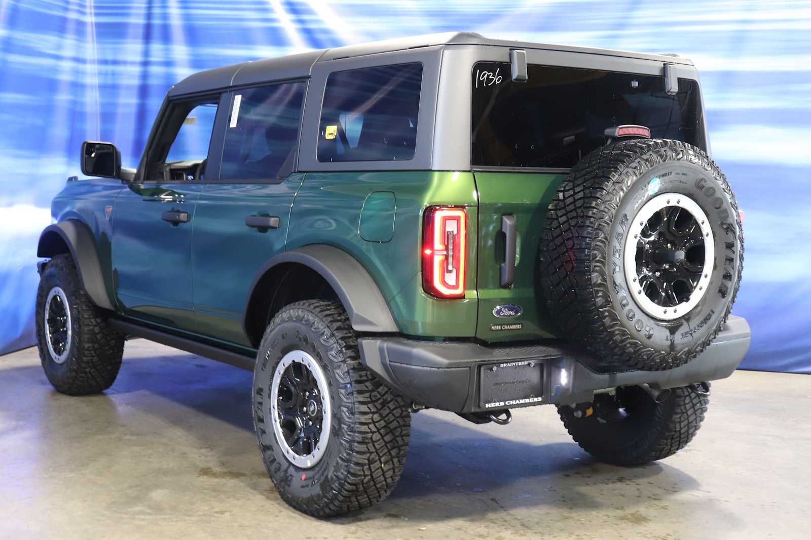 new 2024 Ford Bronco car, priced at $61,113