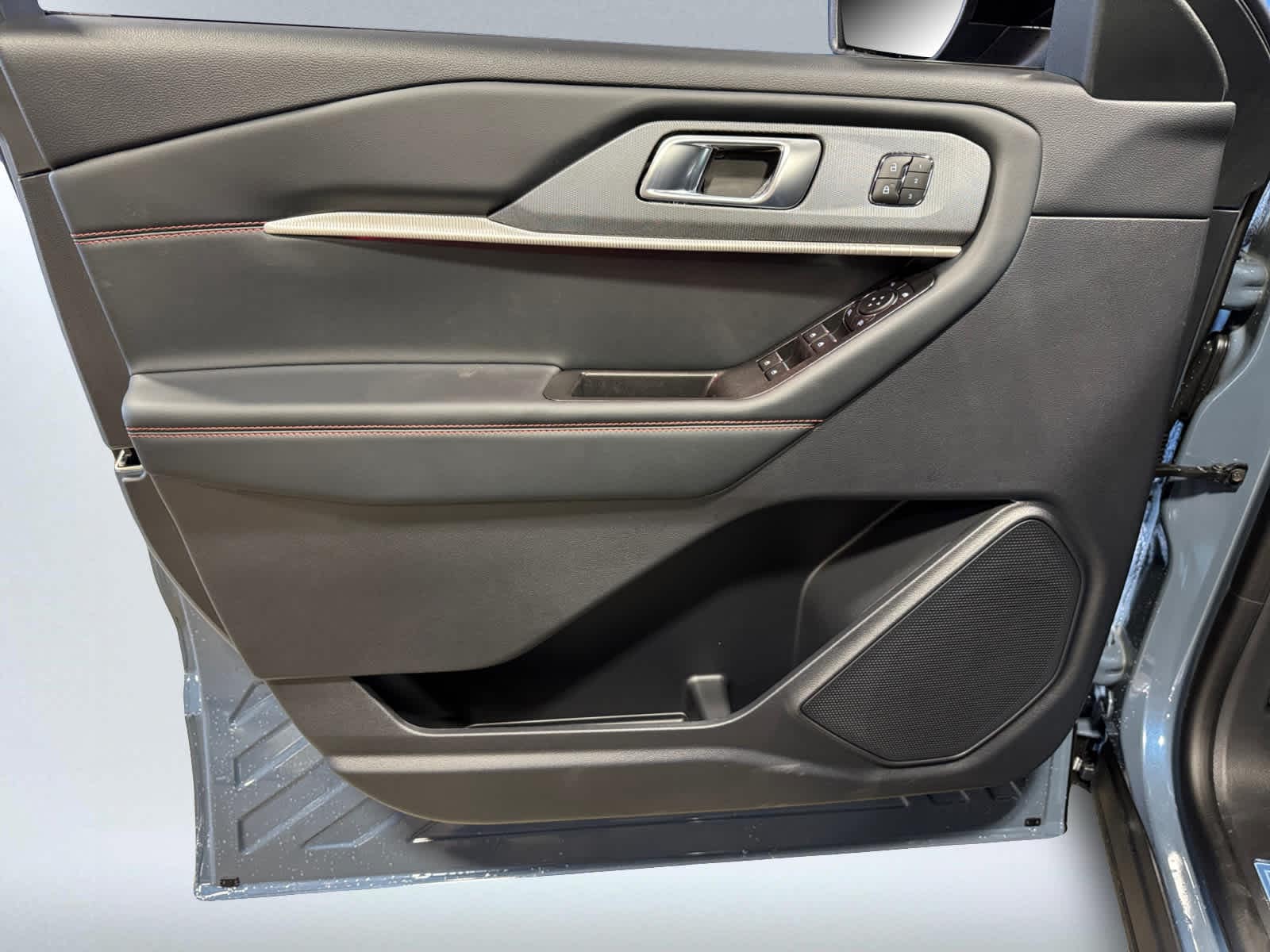 new 2025 Ford Explorer car, priced at $49,278