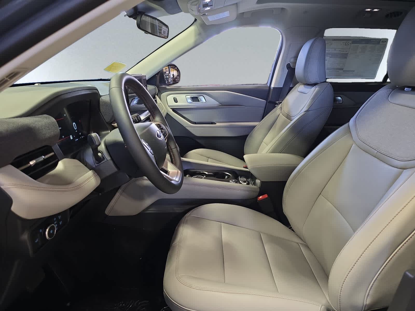 new 2025 Ford Explorer car, priced at $46,648