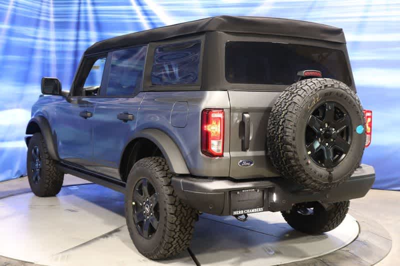 new 2024 Ford Bronco car, priced at $48,265