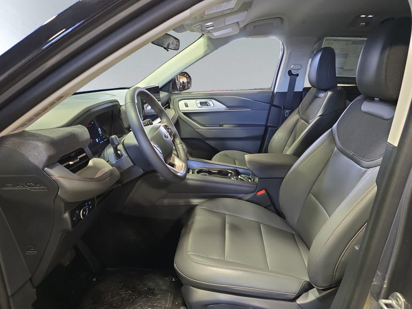 new 2025 Ford Explorer car, priced at $44,850