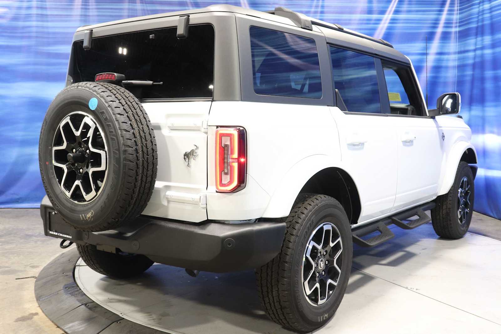 new 2024 Ford Bronco car, priced at $55,075