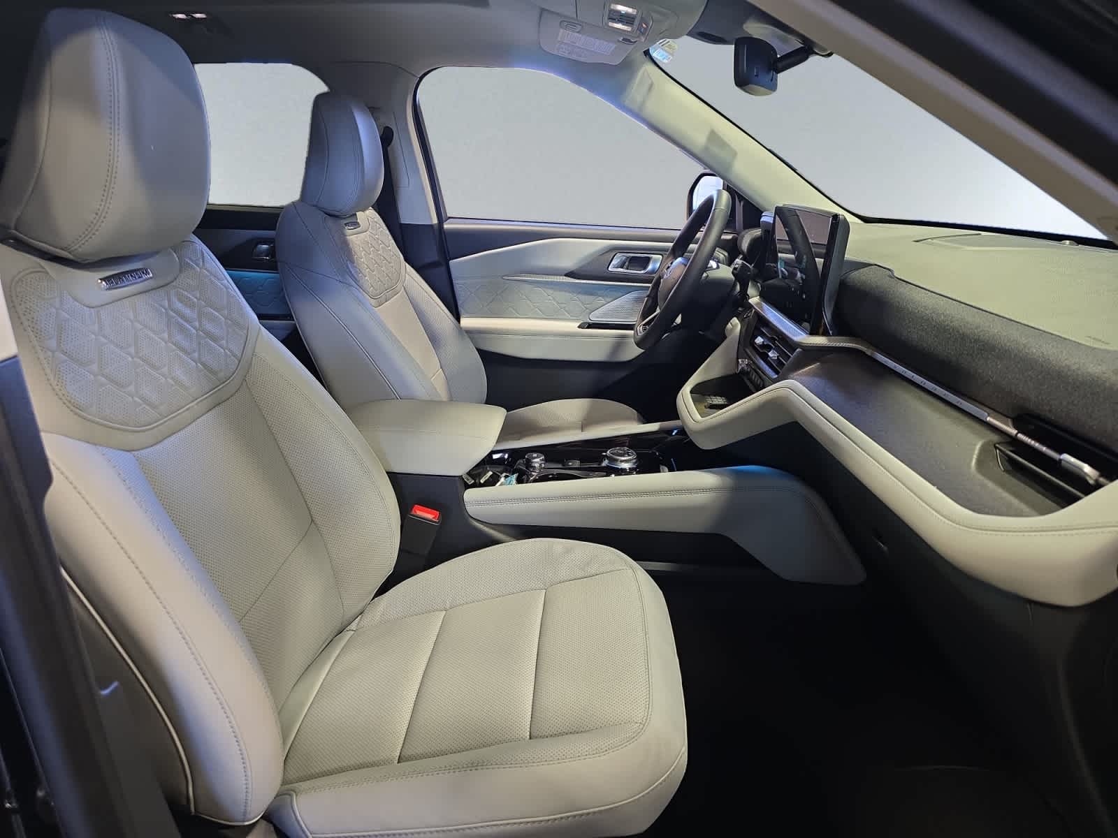 new 2025 Ford Explorer car, priced at $56,284