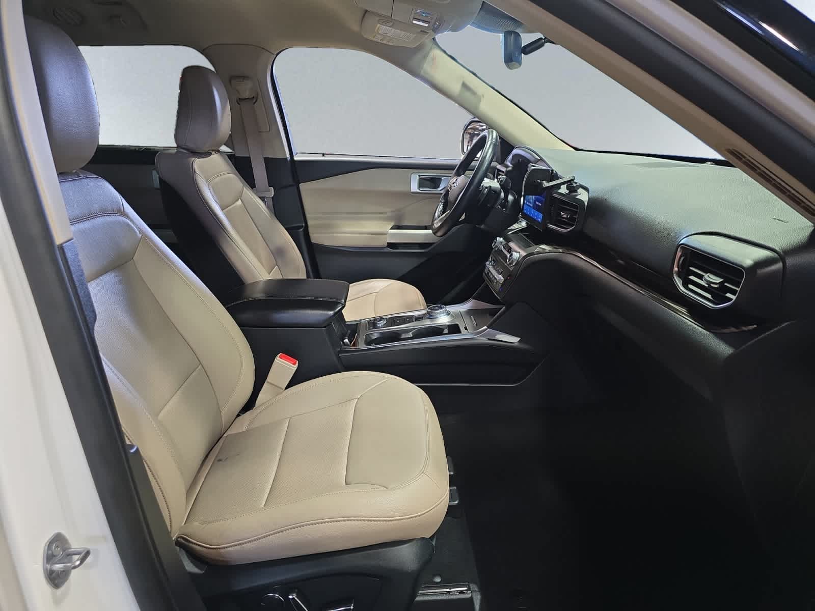used 2020 Ford Explorer car, priced at $25,678