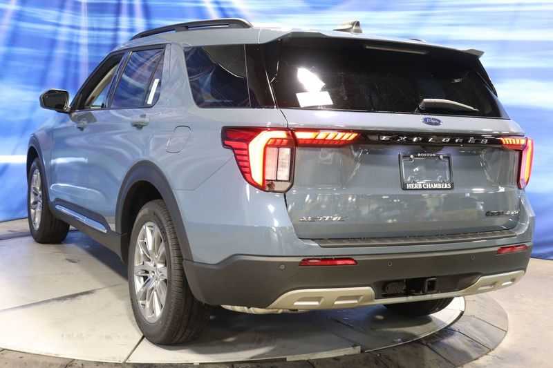 new 2025 Ford Explorer car, priced at $46,688