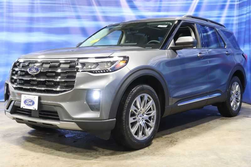 new 2025 Ford Explorer car, priced at $47,969