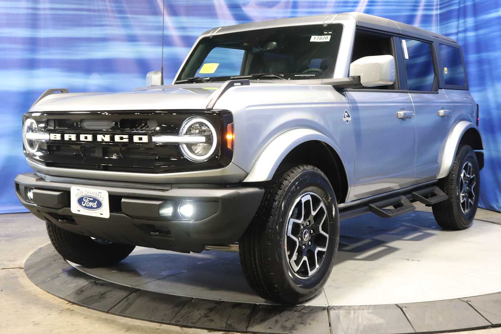 new 2024 Ford Bronco car, priced at $51,069