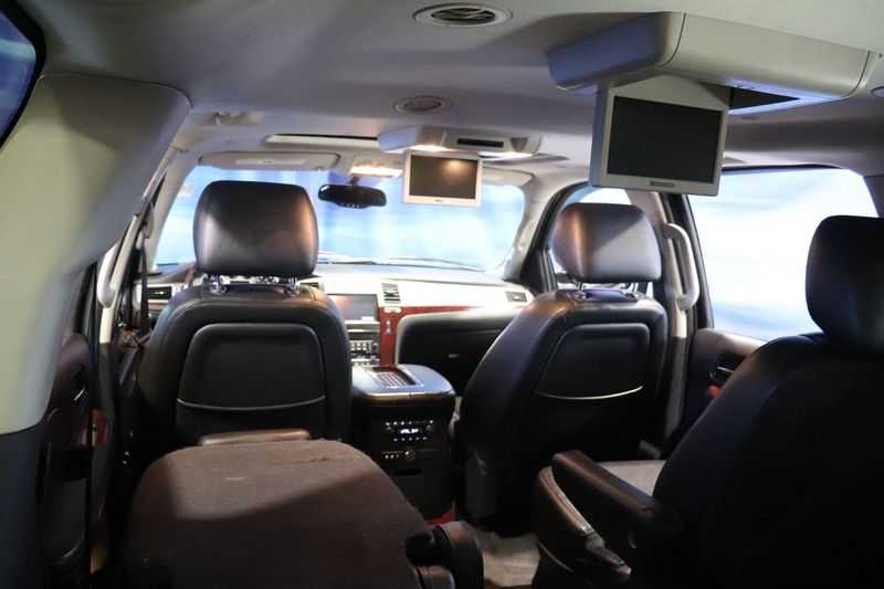 used 2014 Cadillac Escalade ESV car, priced at $17,998