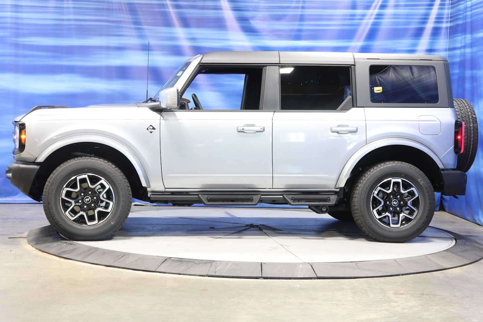 new 2024 Ford Bronco car, priced at $50,919