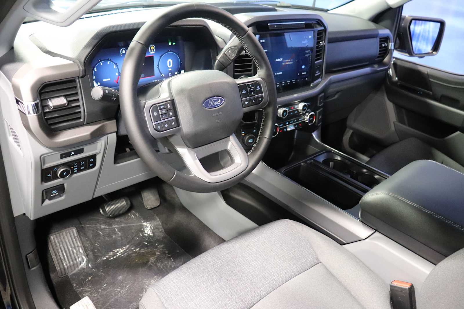 new 2025 Ford F-150 car, priced at $55,589