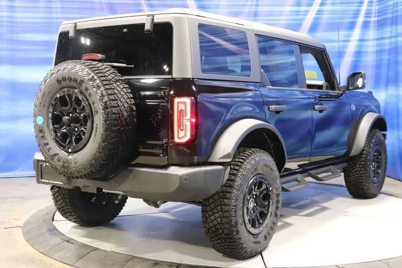 new 2024 Ford Bronco car, priced at $66,162