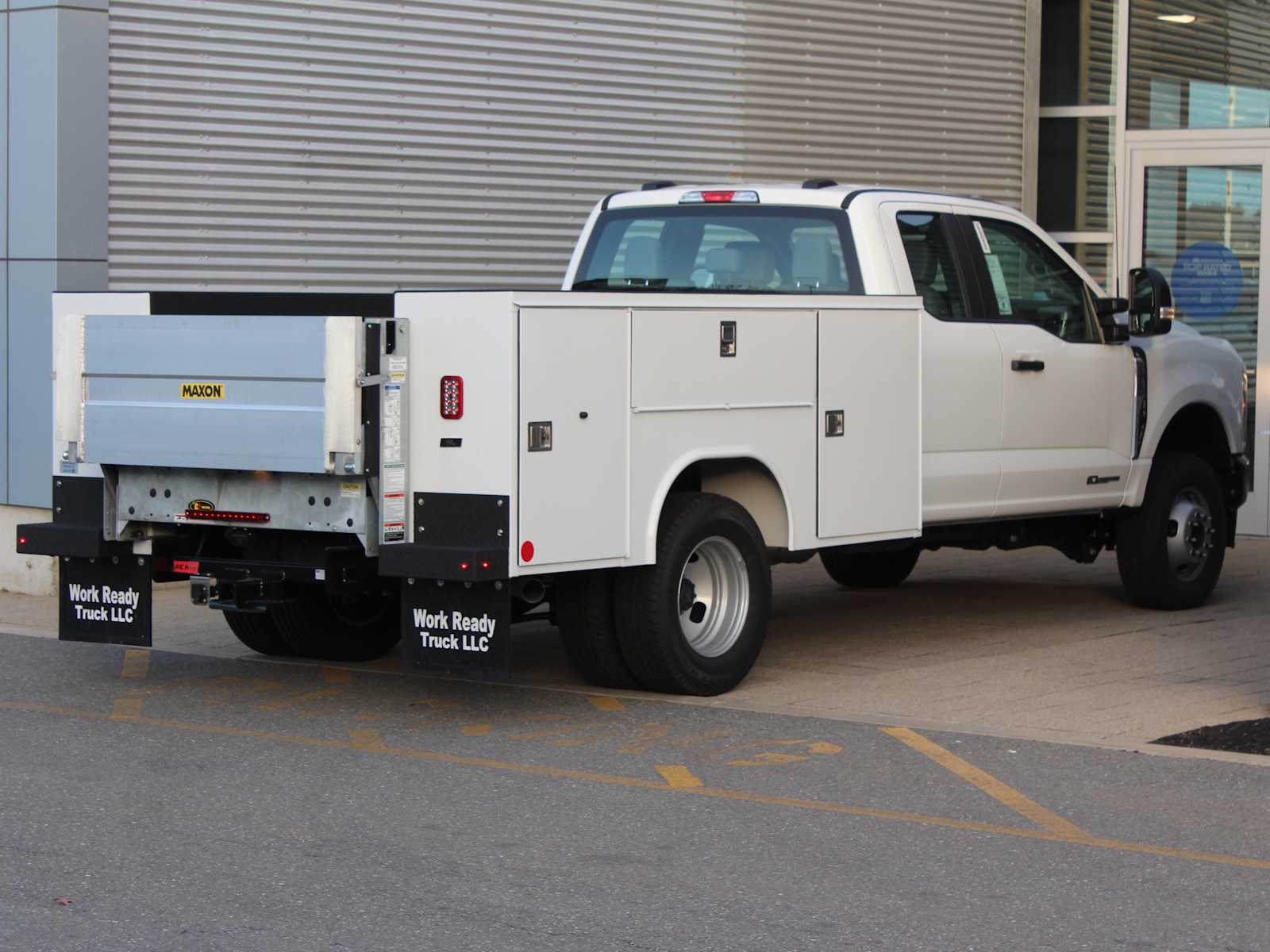 new 2024 Ford Super Duty F-350 DRW car, priced at $92,160