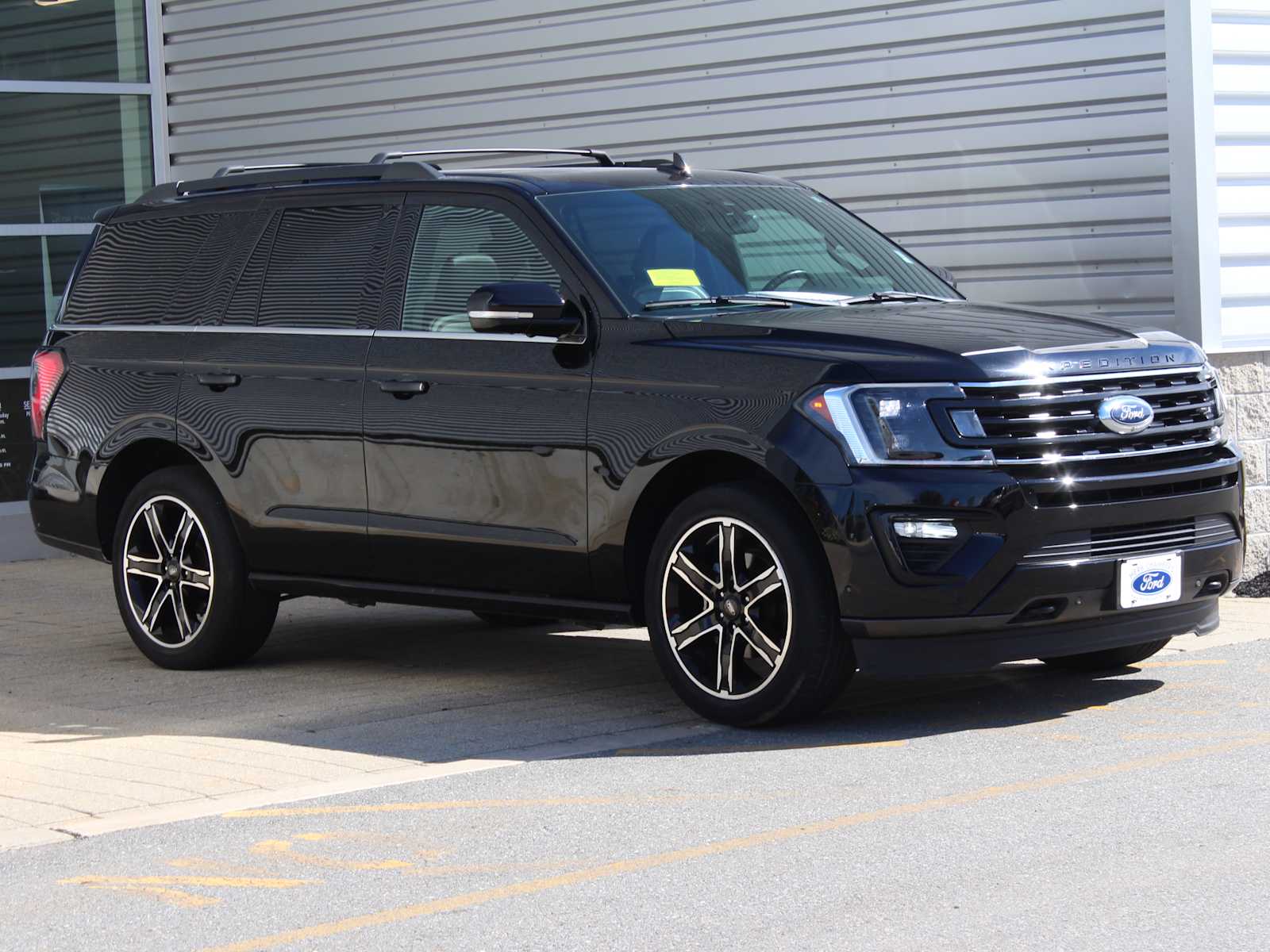 used 2021 Ford Expedition car, priced at $48,998