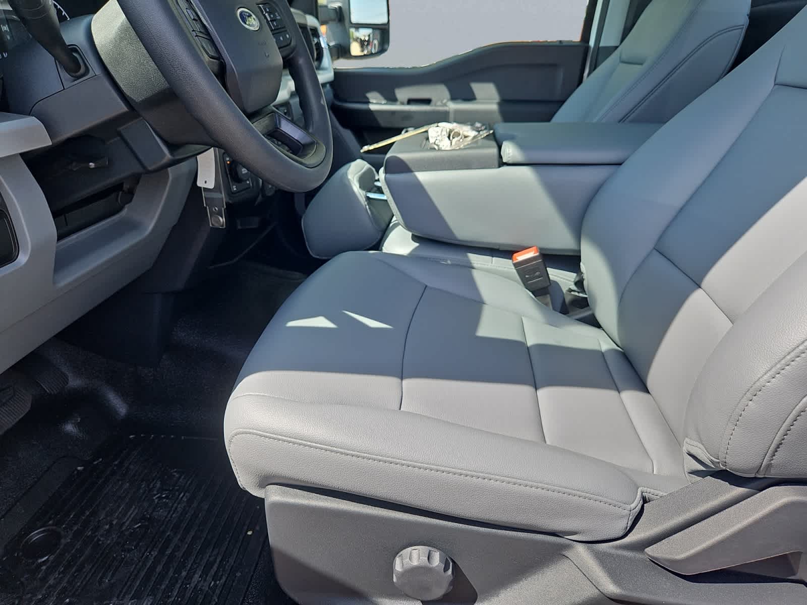 new 2025 Ford Super Duty F-350 SRW car, priced at $53,855