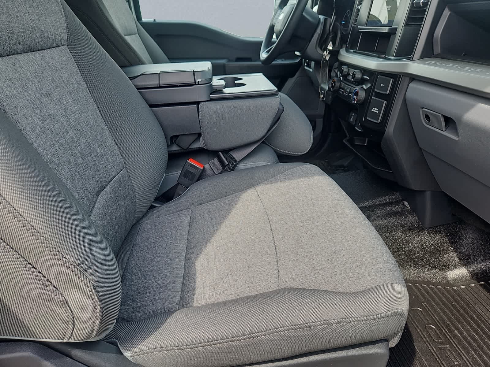 new 2025 Ford Super Duty F-350 SRW car, priced at $67,345