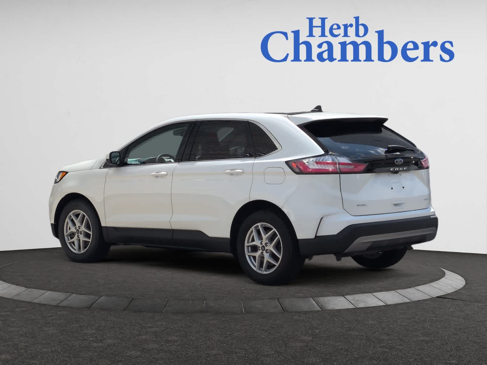 used 2022 Ford Edge car, priced at $25,798