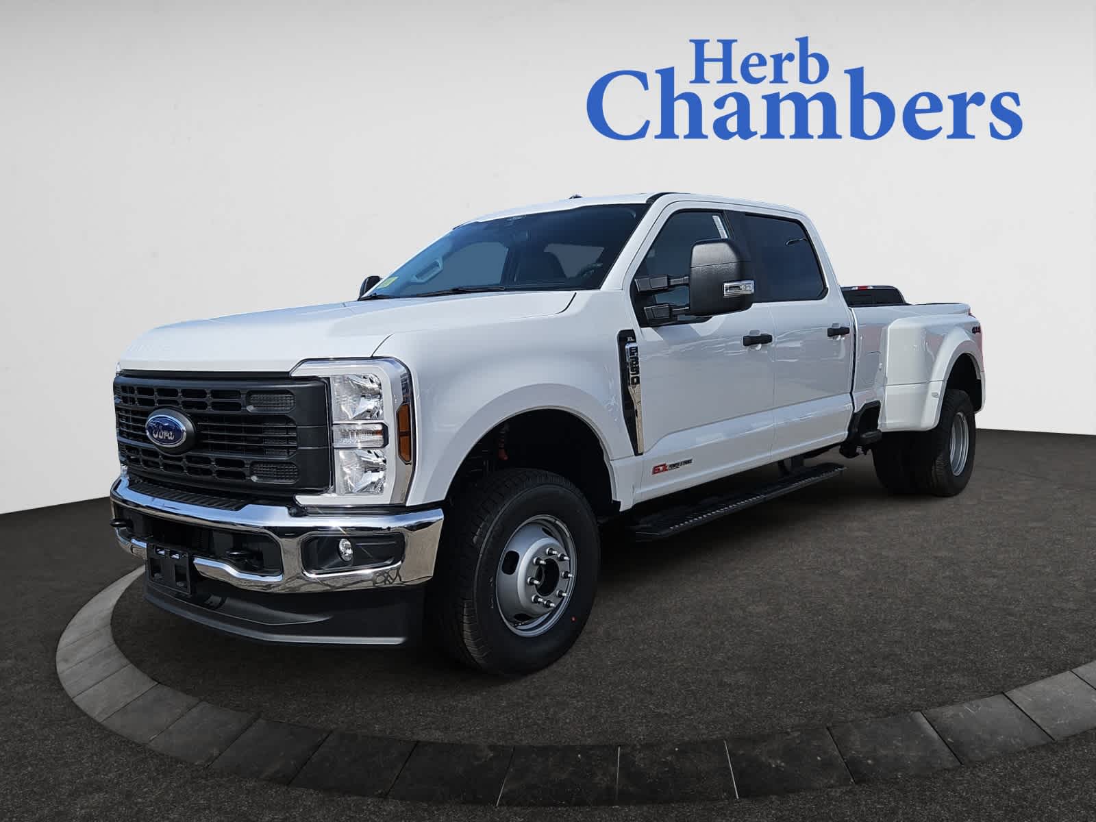 new 2025 Ford Super Duty F-350 DRW car, priced at $73,330